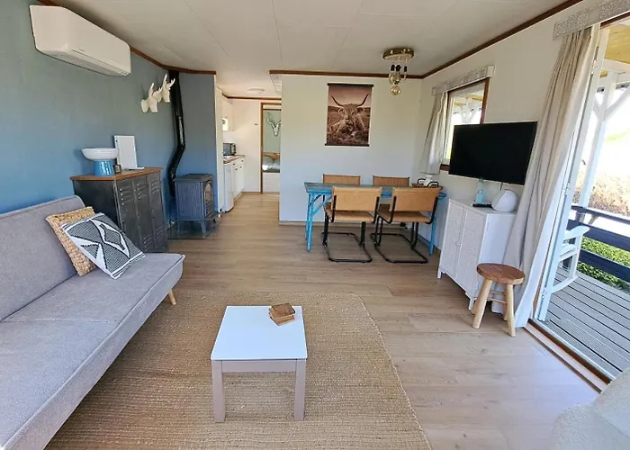 Waterlodge Met Waterfiets Op Monumentaal *