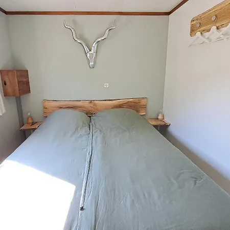 Waterlodge Met Waterfiets Op Monumentaal