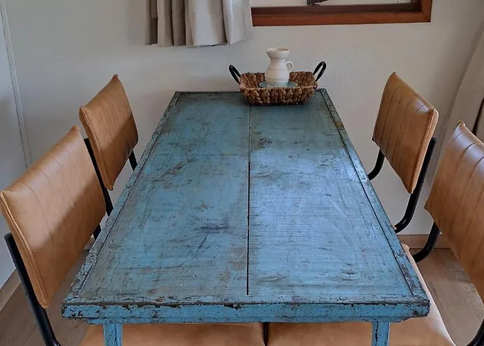 Chalet Waterlodge Met Waterfiets Op Monumentaal *